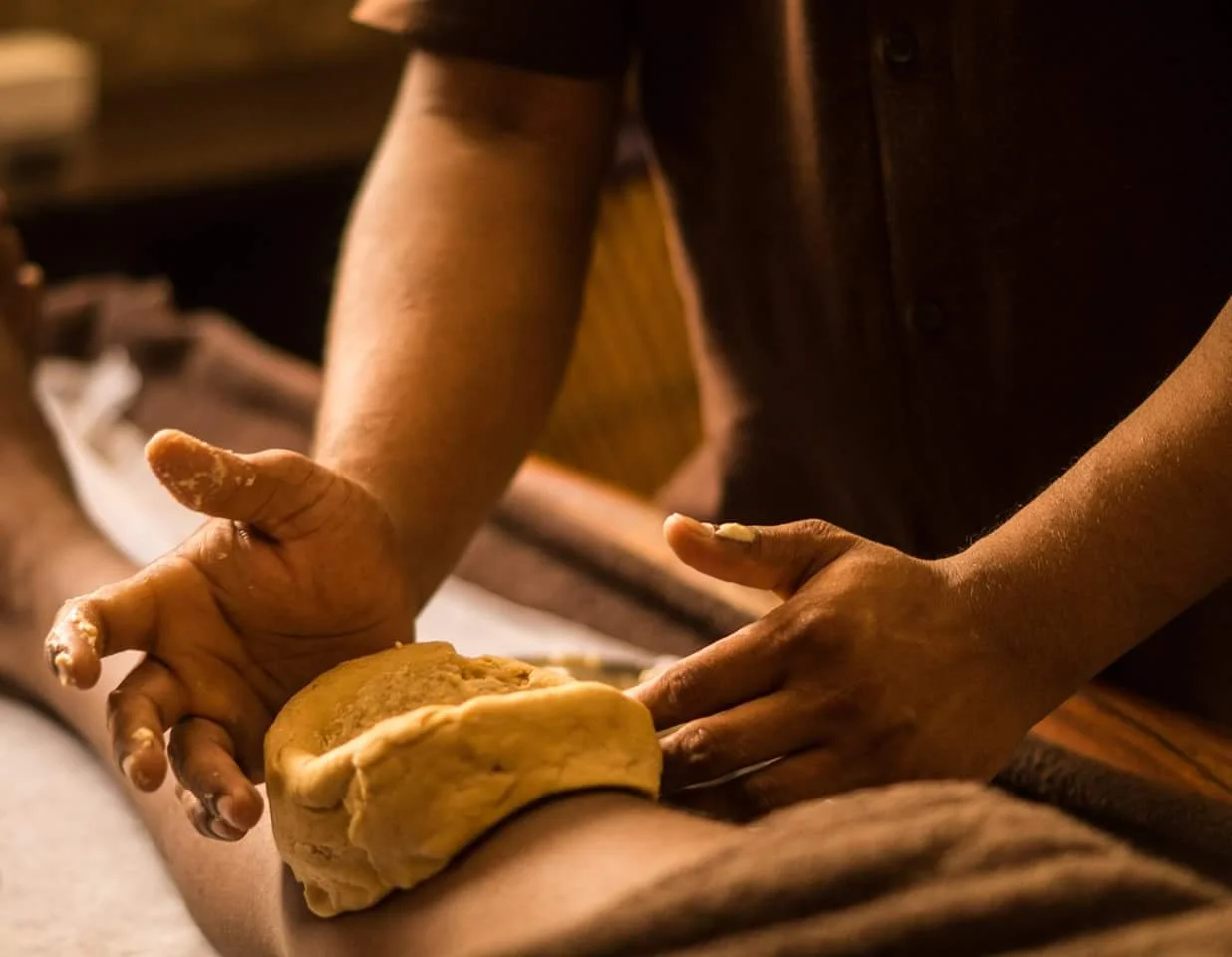 Basti treatment being performed at Svasthvida Ayurvedic center