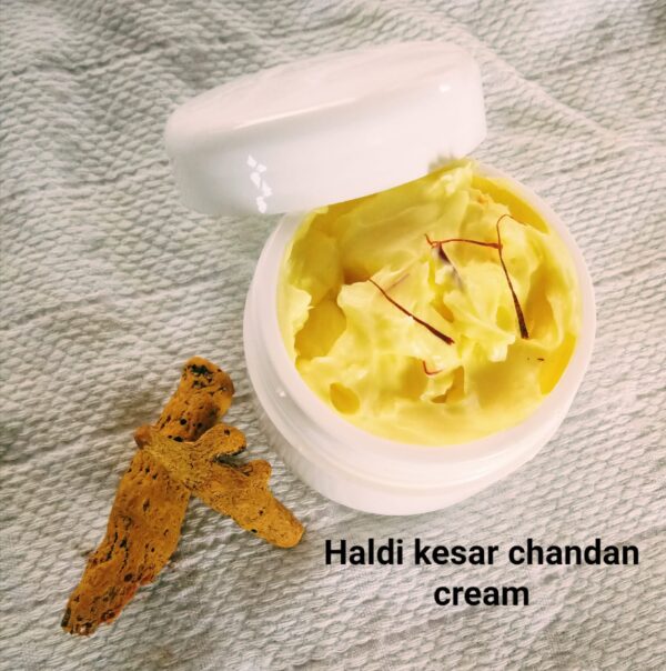 Haldi Kesar Chandan Cream For Glowing Skin